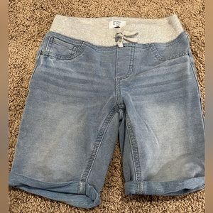 Crown and Ivy shorts Size 10